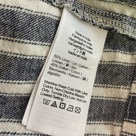 Madewell Squareneck Top in Linen Blend
Stripe - Picture 8 of 9